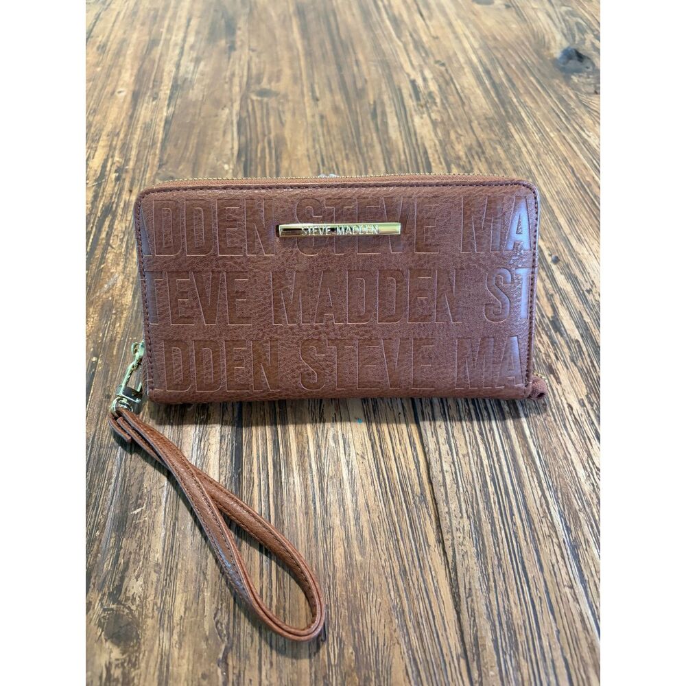 Steve Madden Logo Embossed Zip-Around Wristlet Wallet